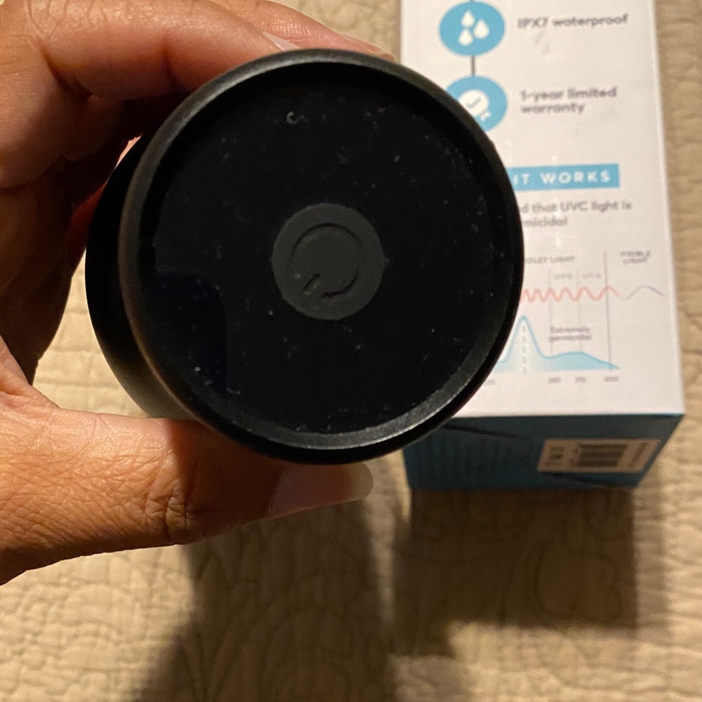 New UVBrite Black Self-Cleaning Water Bottle - Picture 7 of 12